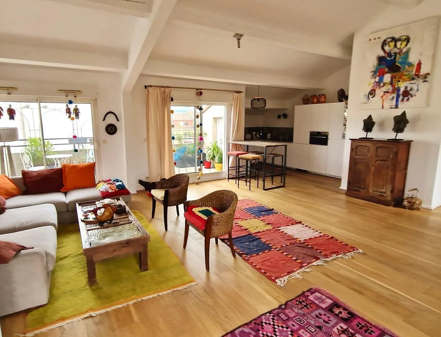Prado Spacious And Sunny Loft In マルセイユ
